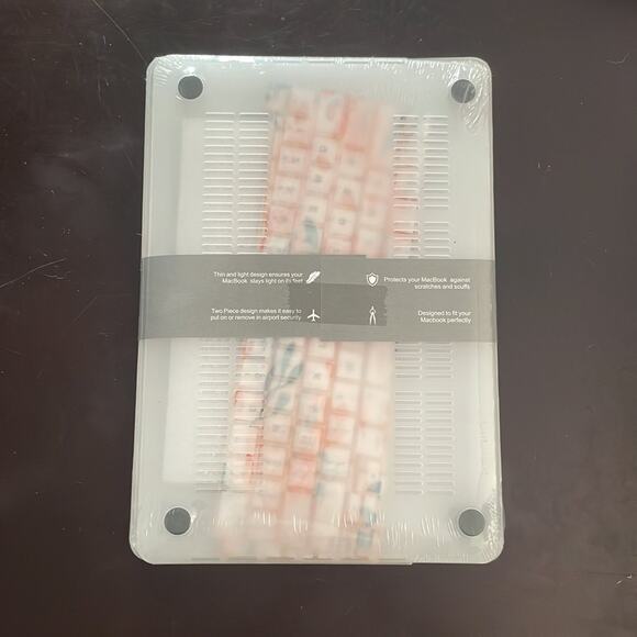 MacBook New Pro 13” pink floral shell case - Picture 2 of 3